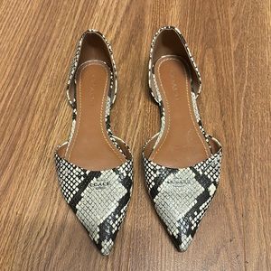 Coach flats
